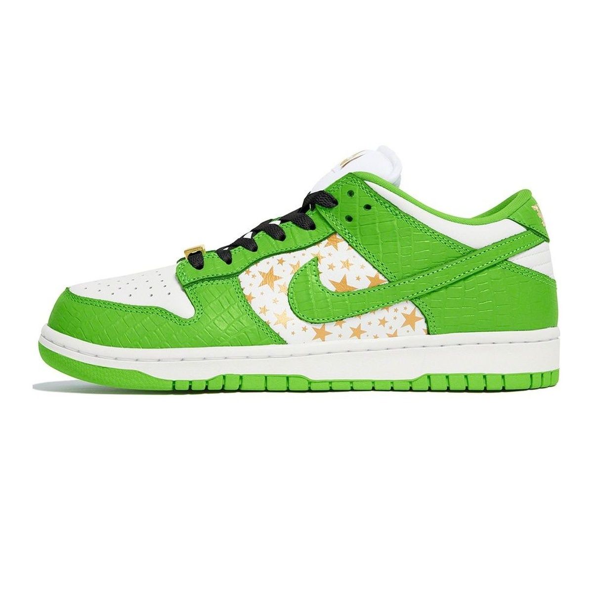 SB Dunk Low Supreme Stars Mean Green