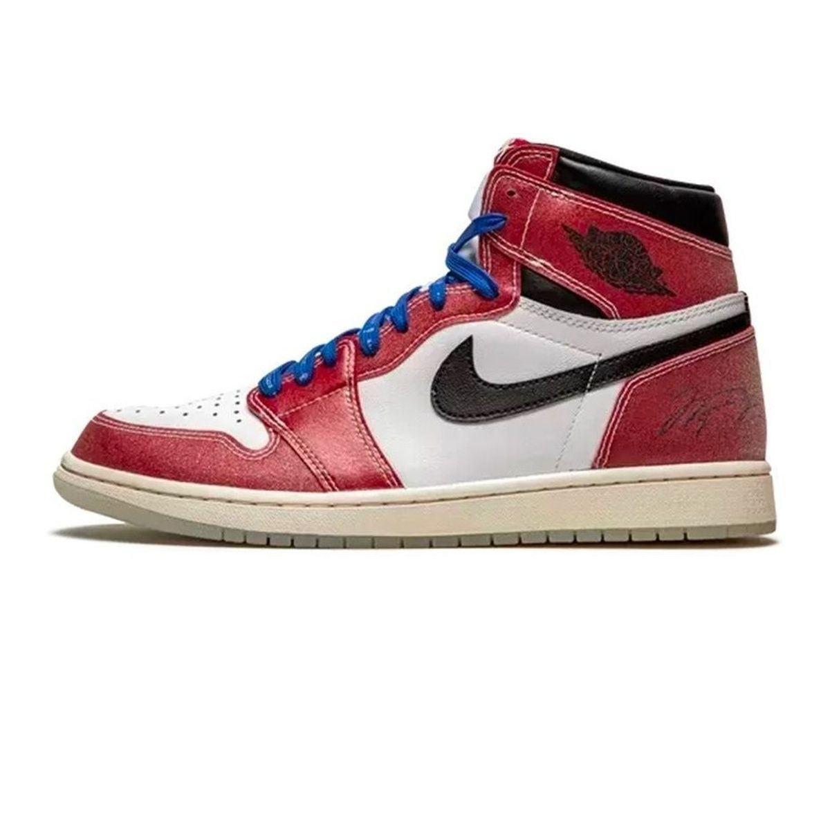 Jordan High Trophy Room Chicago Friends and Family (W/ Blue Laces)